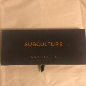 Anastasia subculture eyeshadow palette